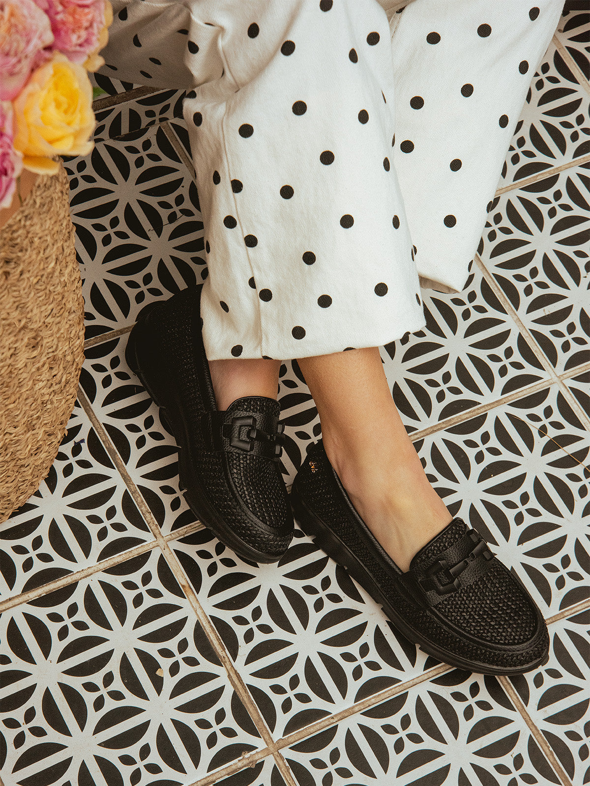 Mocasín Mujer Petunia Negro Azaleia