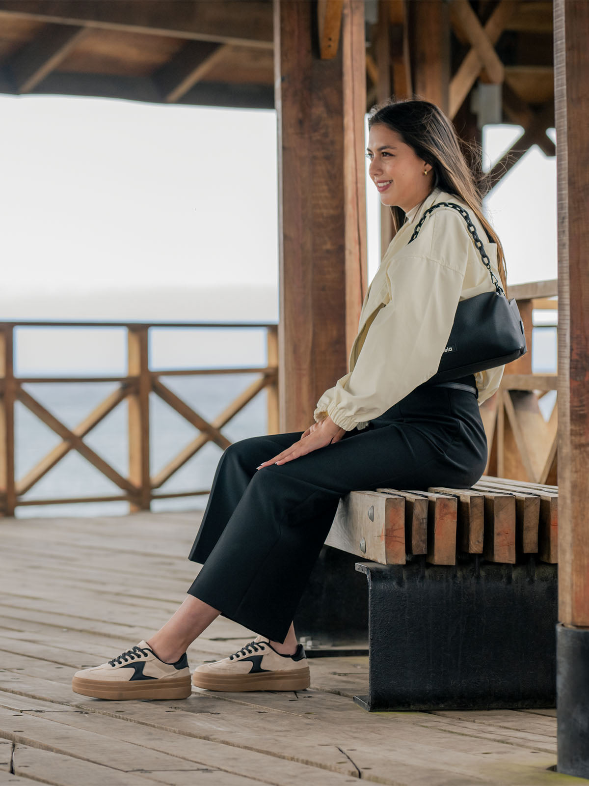 Zapatilla Mujer Lens Beige Azaleia