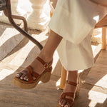 Sandalia Mujer Julia Cognac Azaleia