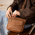 Cartera Mujer Mila Cross Camel Azaleia
