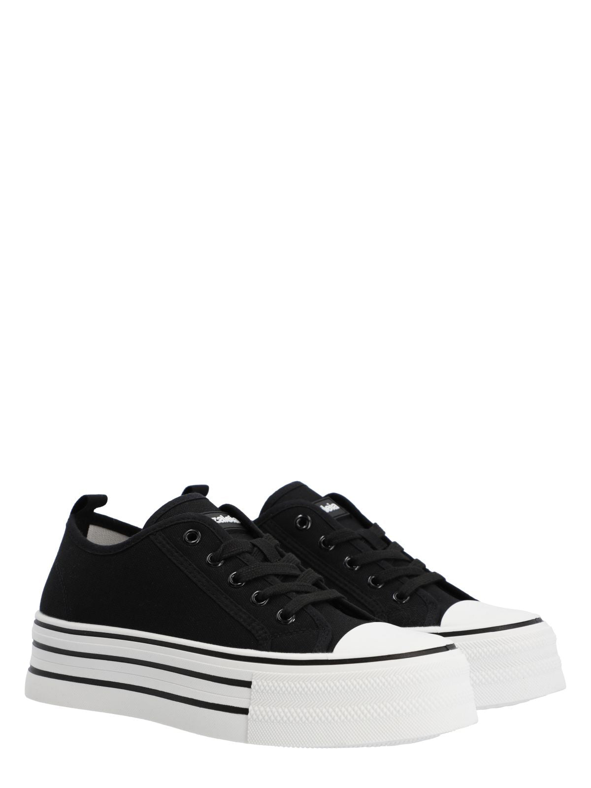Zapatilla Mujer Tulipan Negro Azaleia