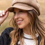 Boina Textil Mujer Cavalier Beret Café Azaleia